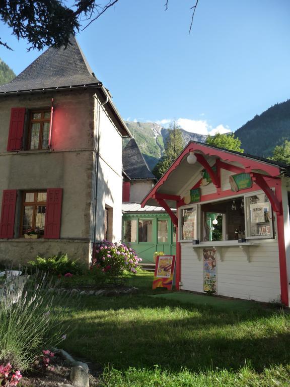 Chateau De La Muzelle Vénosc Exterior photo